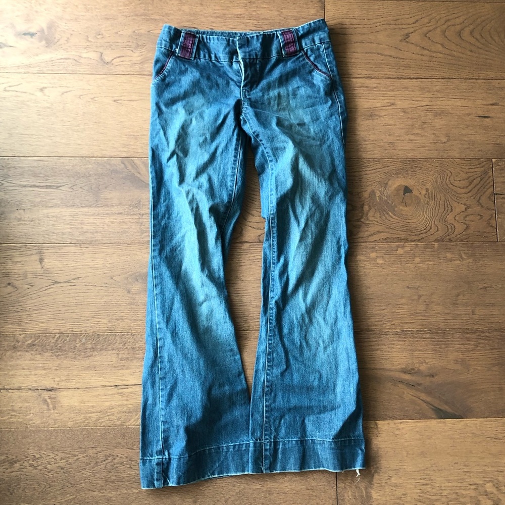 Tara Jarmon Jeans with Purple Detail